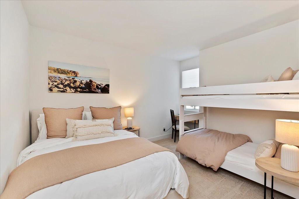 80435 Palatine Crt Court