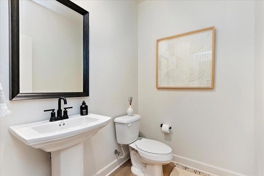 80435 Palatine Crt Court