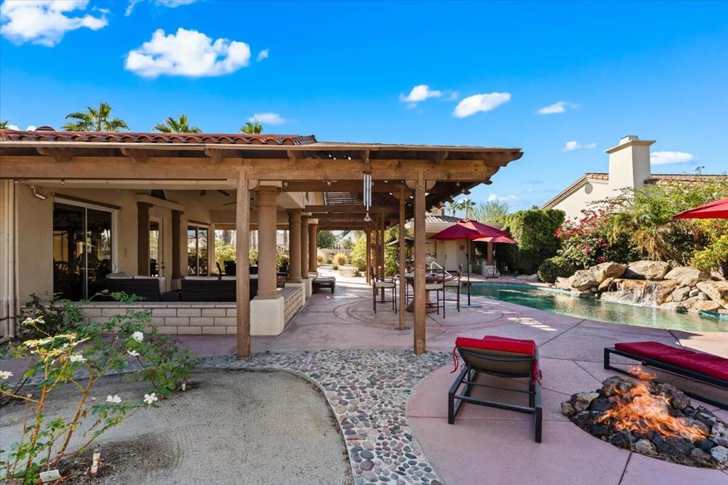 38830 Desert Mirage Drive