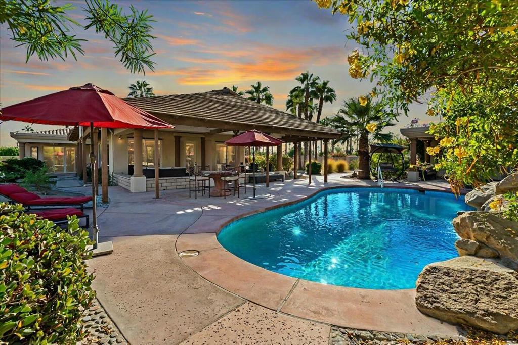 38830 Desert Mirage Drive