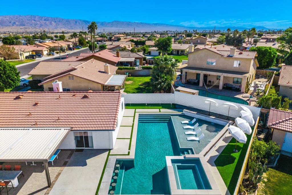 81185 Paludosa Drive