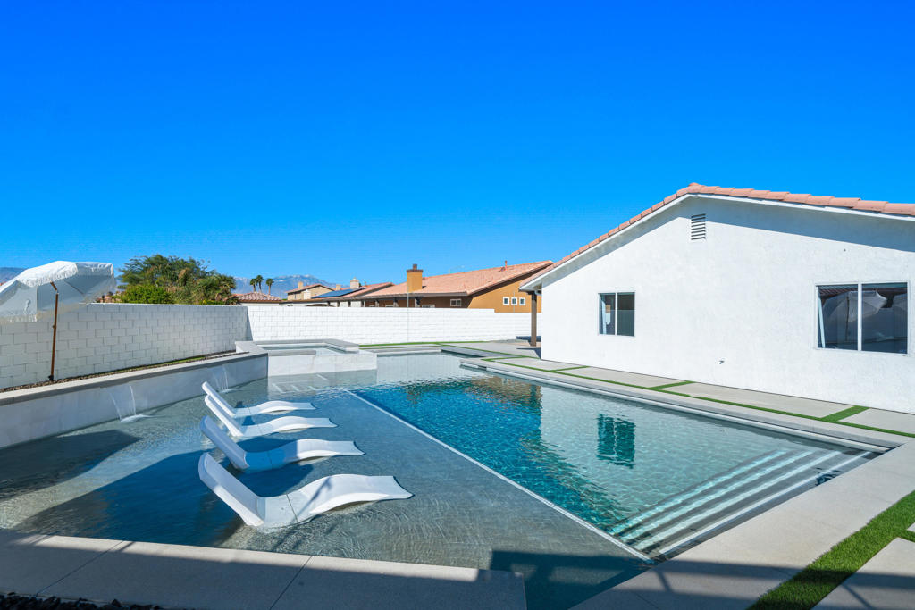 81185 Paludosa Drive