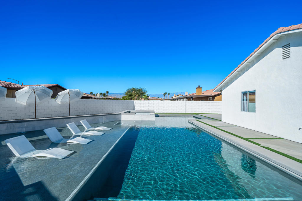 81185 Paludosa Drive