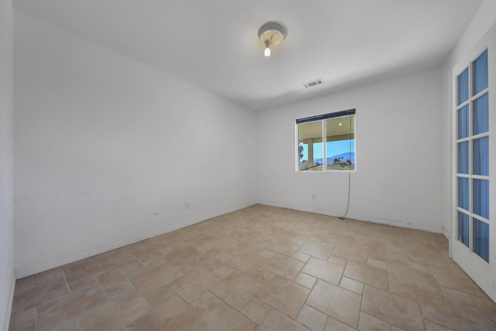 73951 White Sands Drive