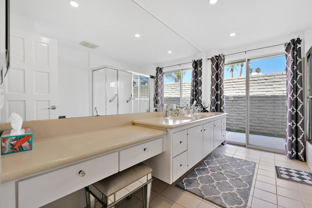 45084 Avenida Codorniz