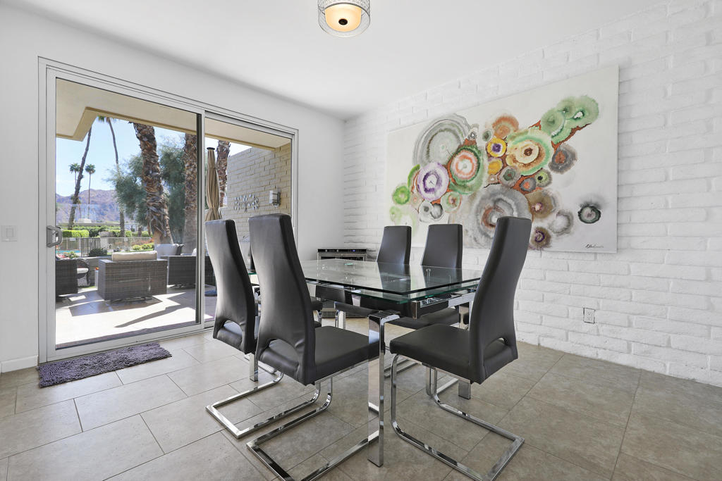 45084 Avenida Codorniz