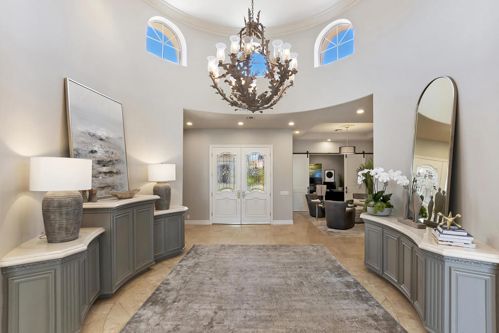 48644 Vista Palomino