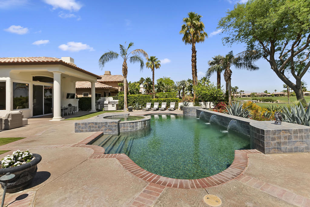 48644 Vista Palomino