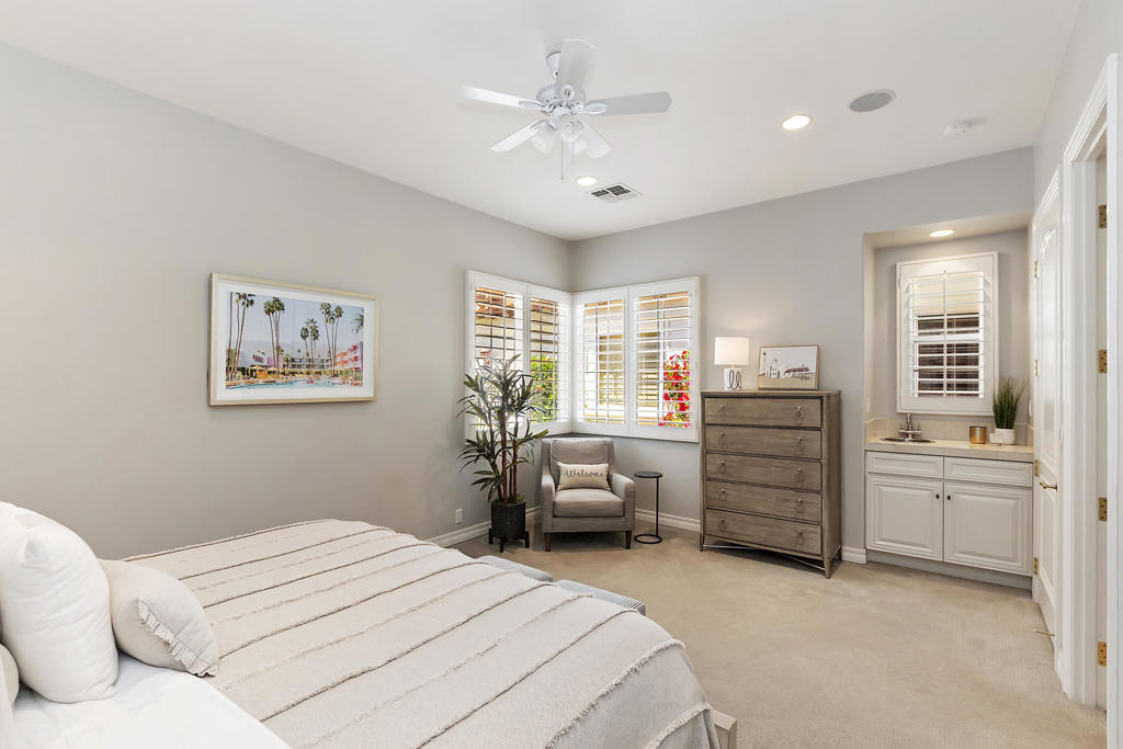 48644 Vista Palomino