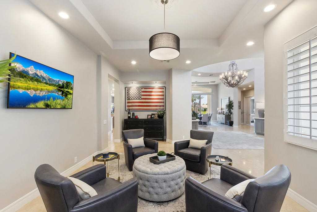 48644 Vista Palomino