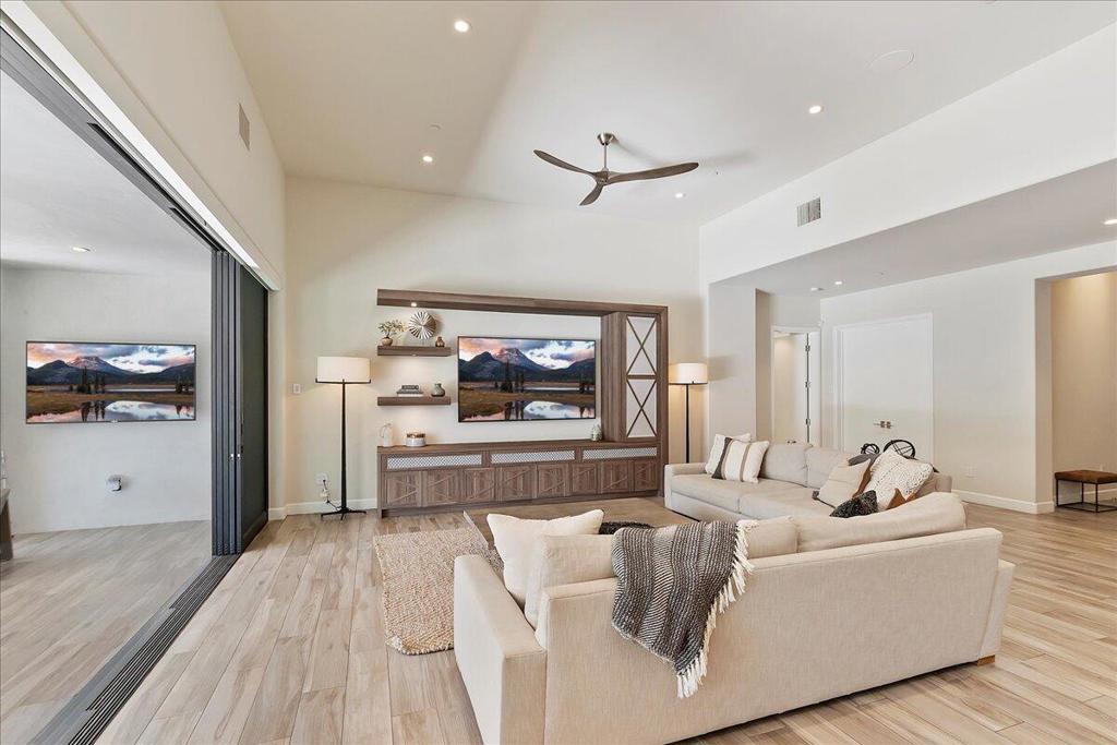 72239 Desert Drive