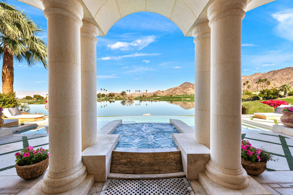 49981 Ridge View Way