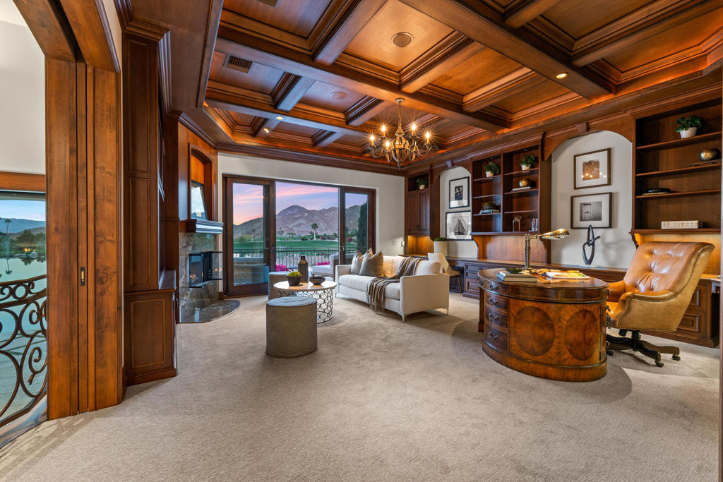 49981 Ridge View Way