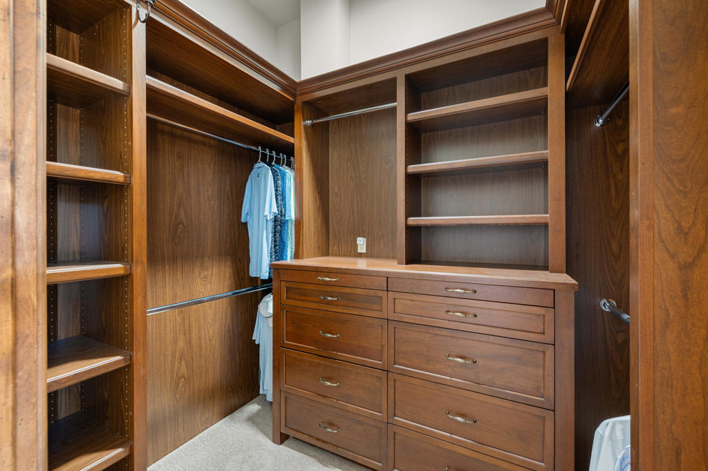 49981 Ridge View Way