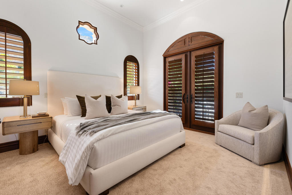 49981 Ridge View Way