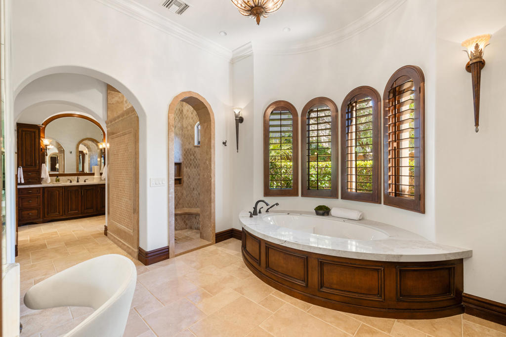 49981 Ridge View Way