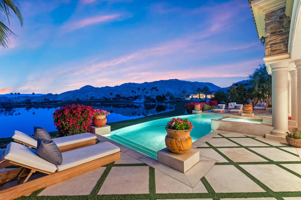 49981 Ridge View Way