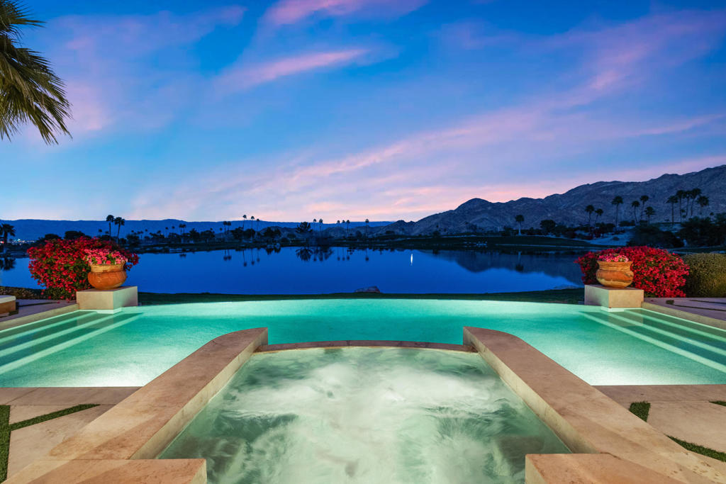 49981 Ridge View Way