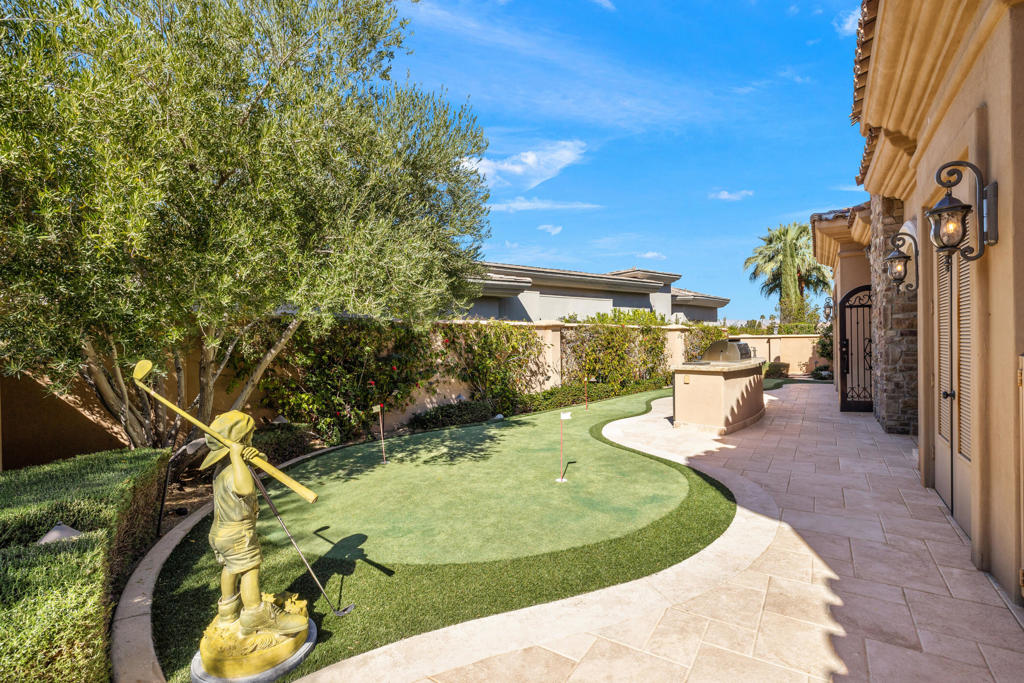 49981 Ridge View Way