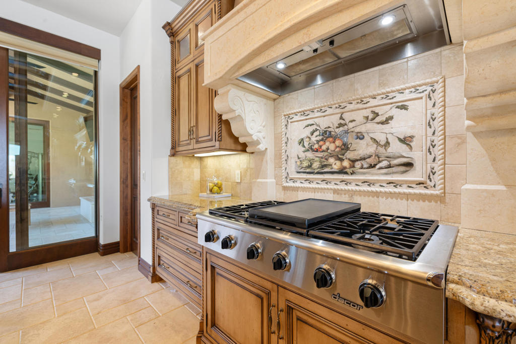 49981 Ridge View Way