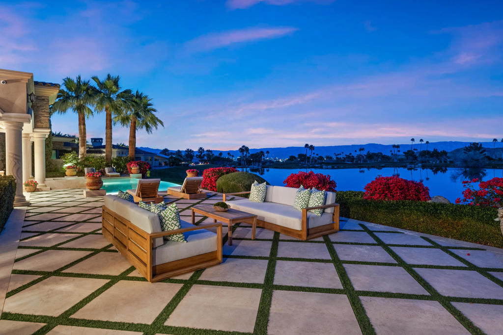 49981 Ridge View Way