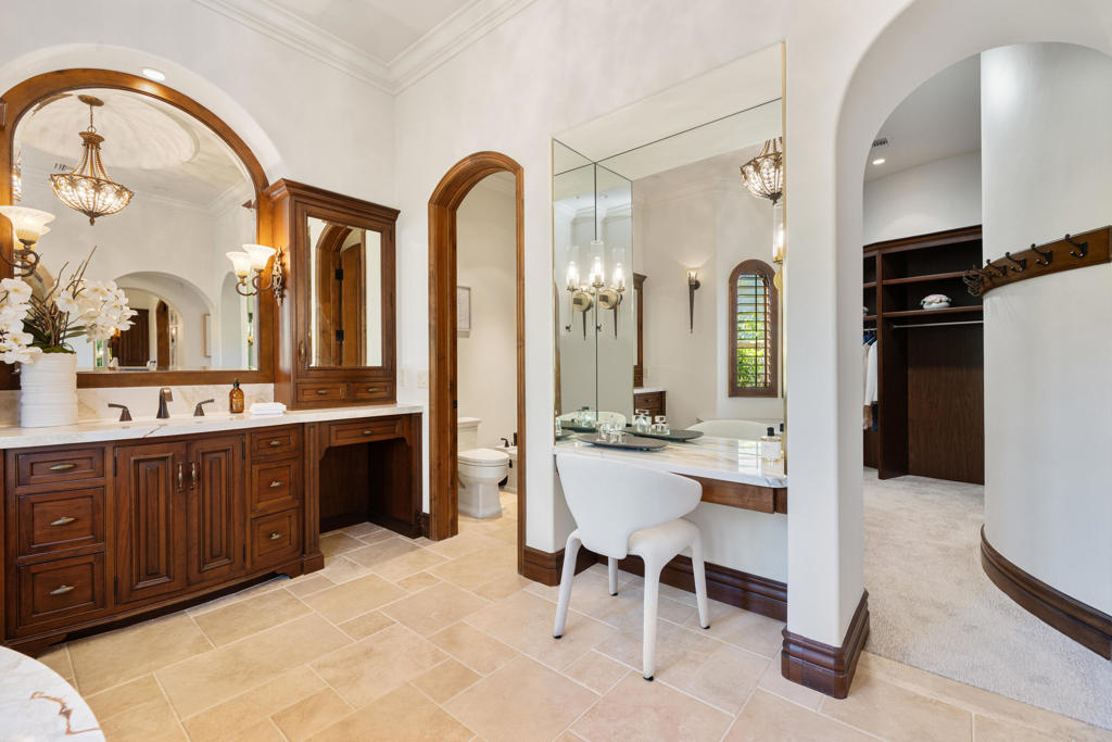 49981 Ridge View Way