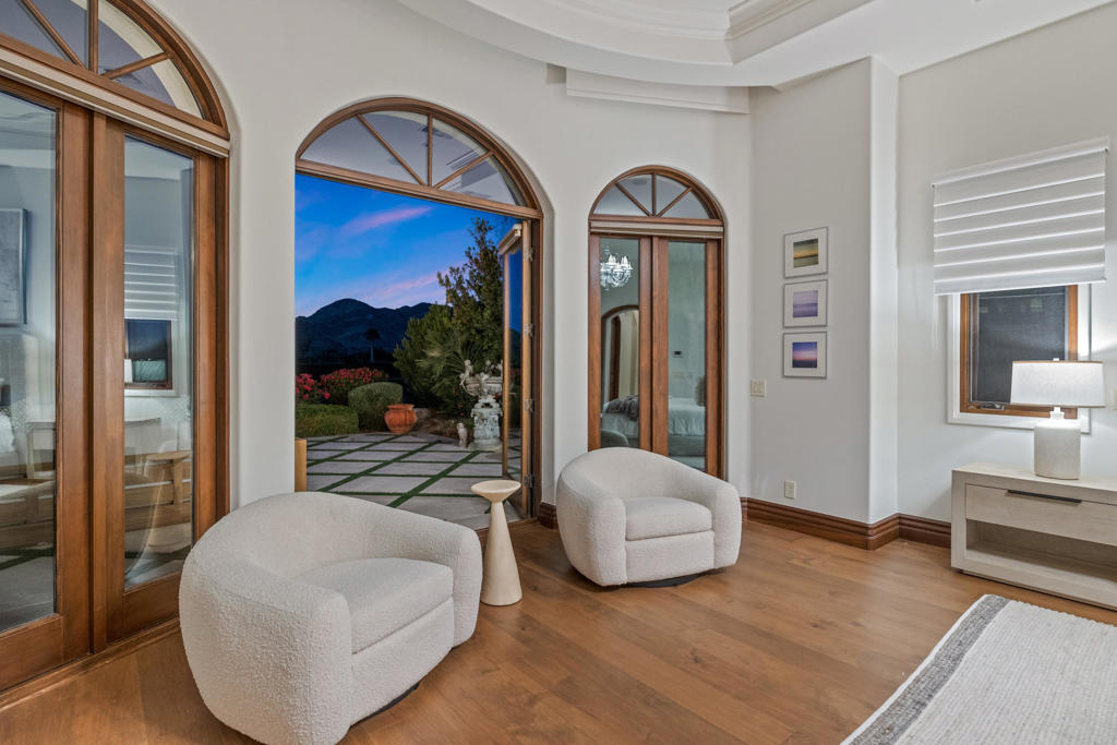 49981 Ridge View Way