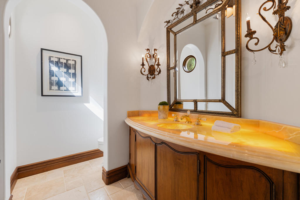 49981 Ridge View Way