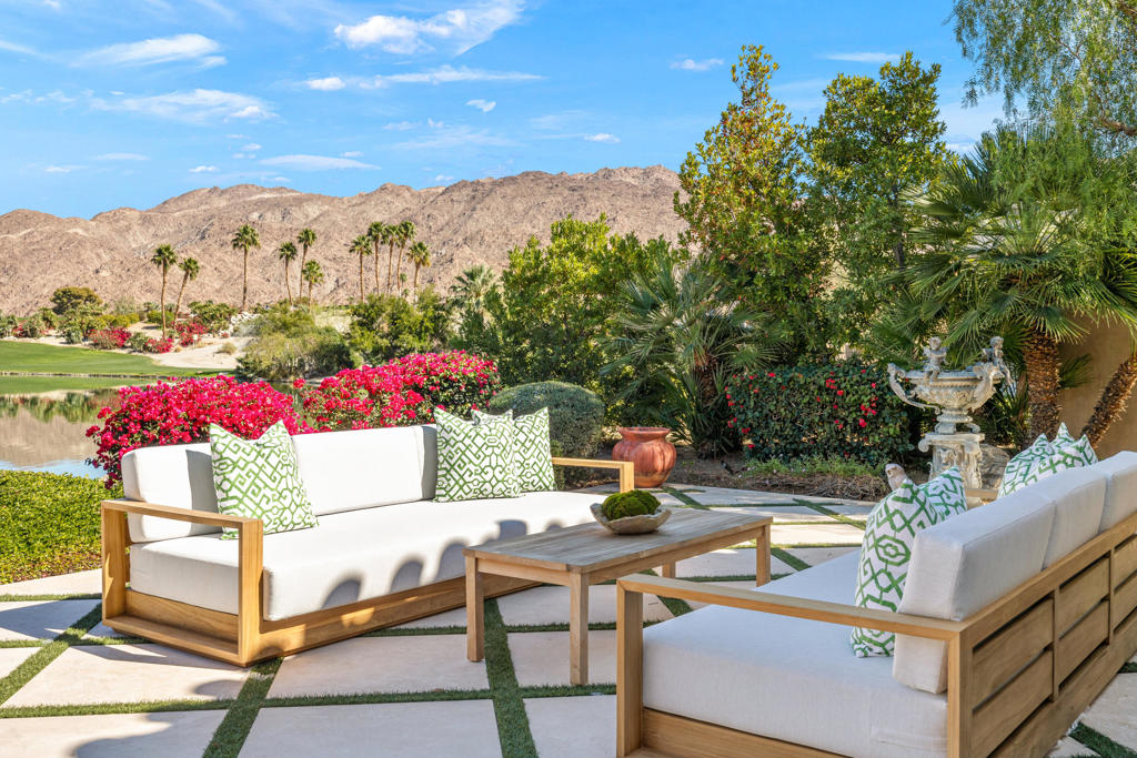 49981 Ridge View Way