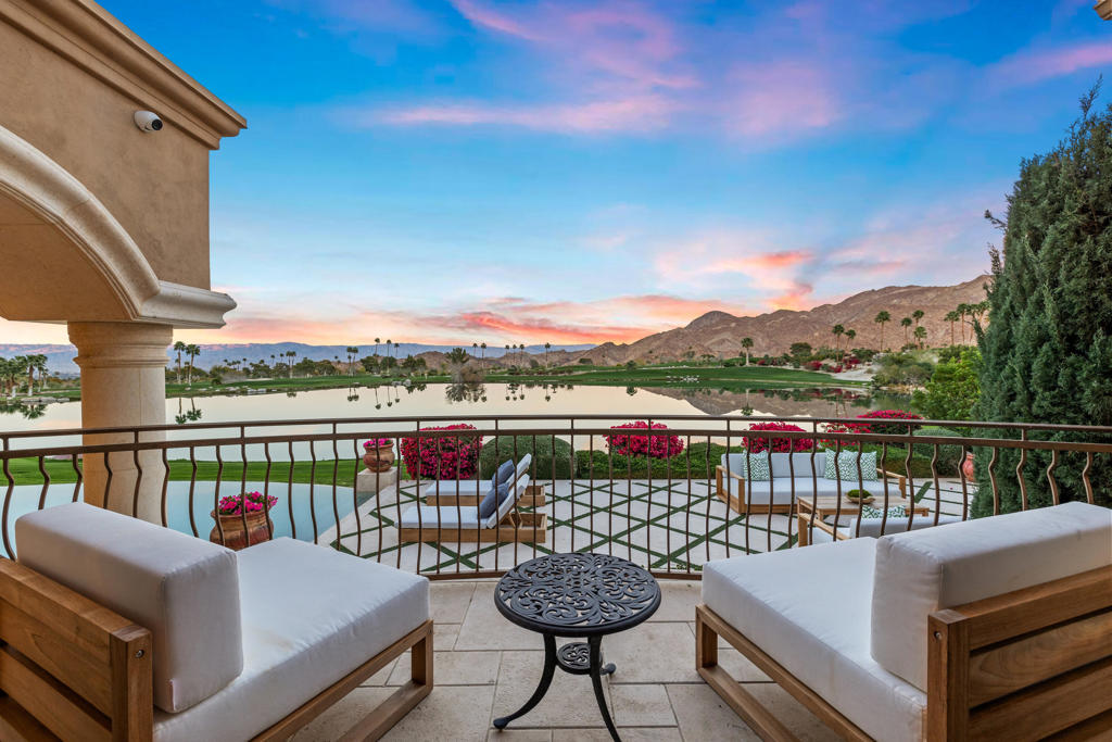 49981 Ridge View Way