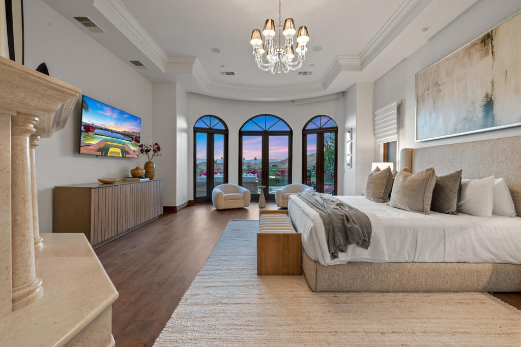 49981 Ridge View Way