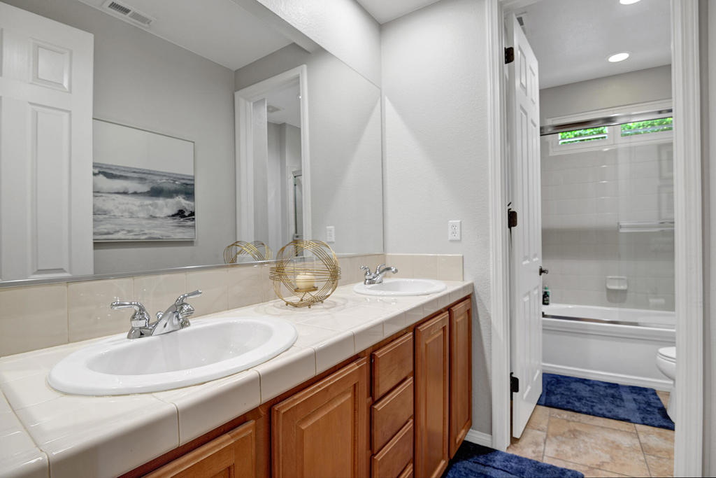 48223 Coosbay Bridge Circle