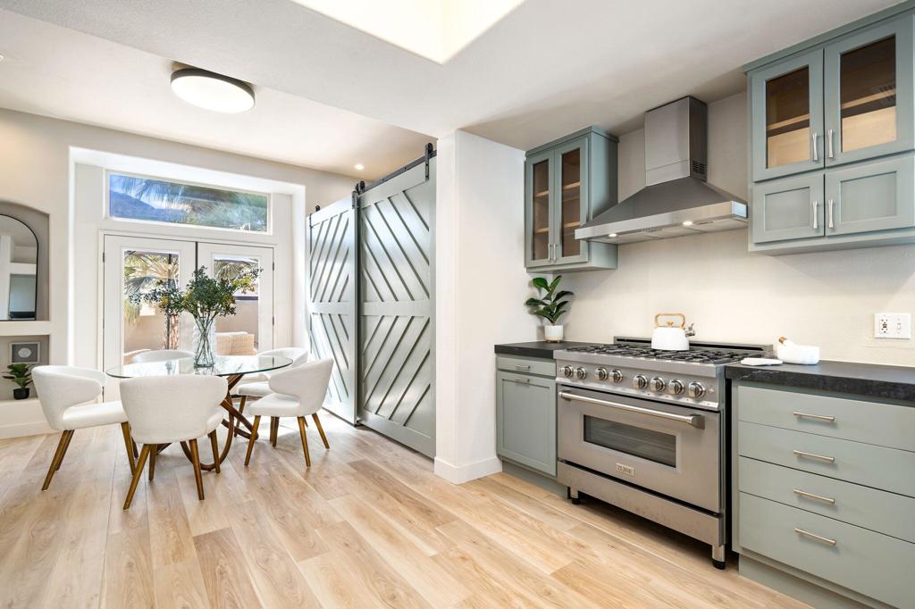 54640 Avenida Obregon