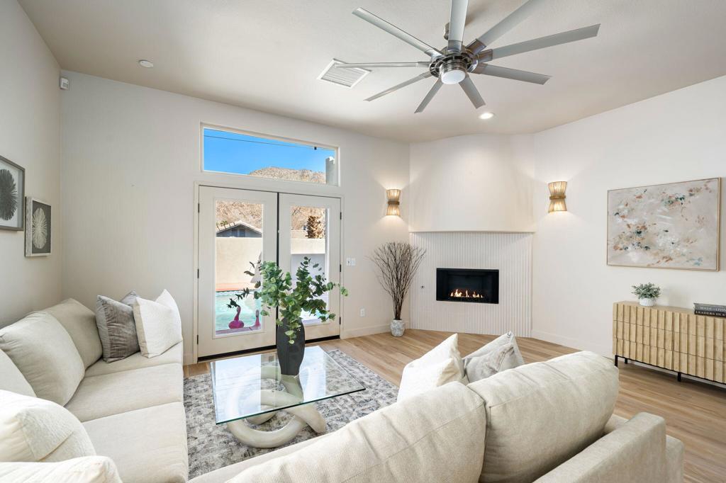 54640 Avenida Obregon