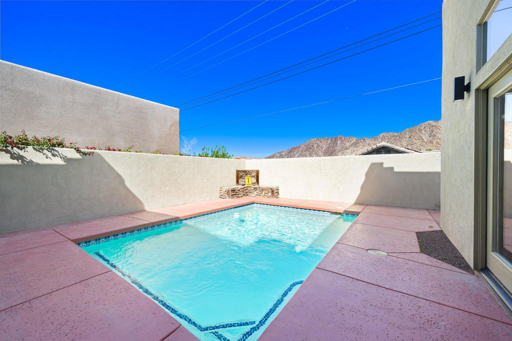 54640 Avenida Obregon