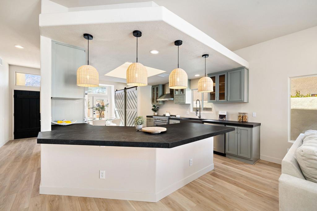 54640 Avenida Obregon