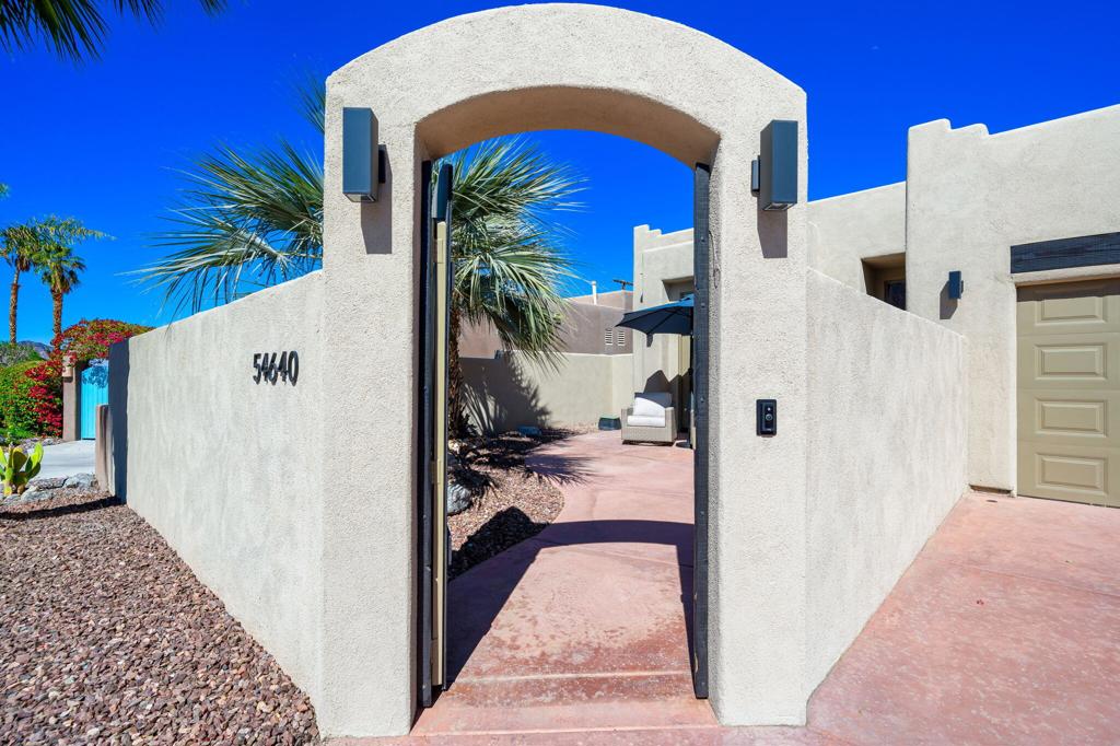 54640 Avenida Obregon