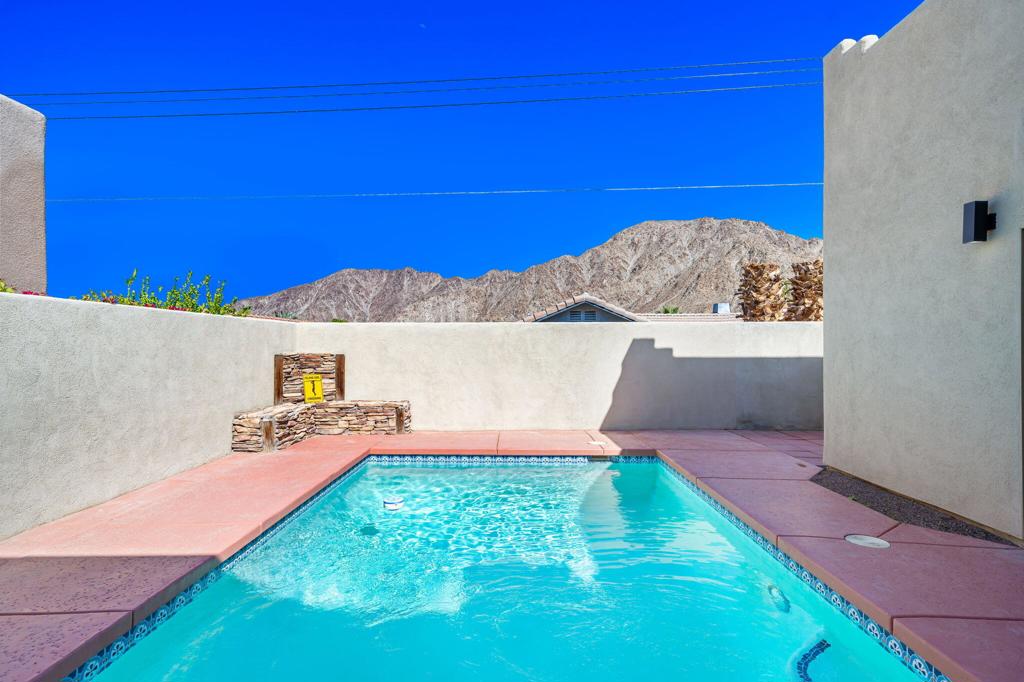 54640 Avenida Obregon