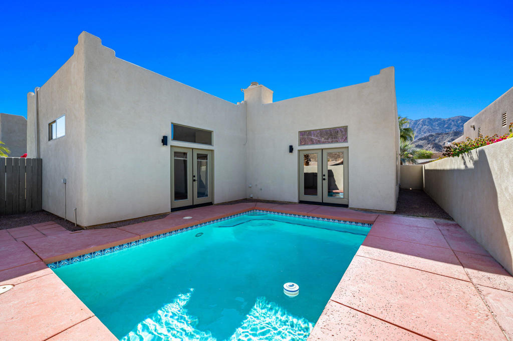 54640 Avenida Obregon