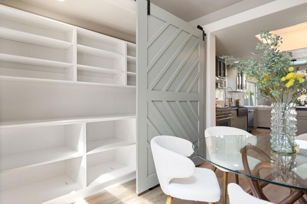 54640 Avenida Obregon