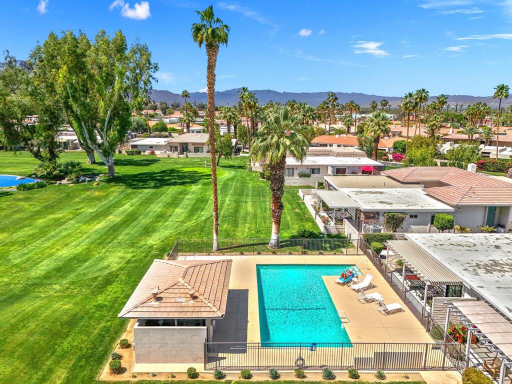 74903 Chateau Circle