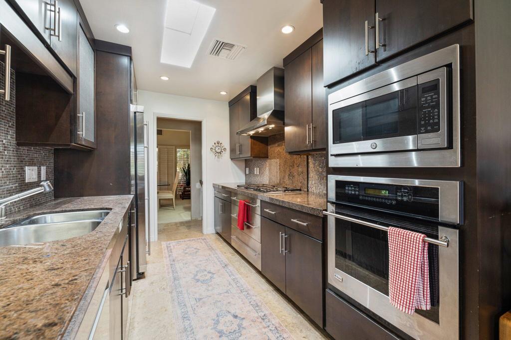 74903 Chateau Circle