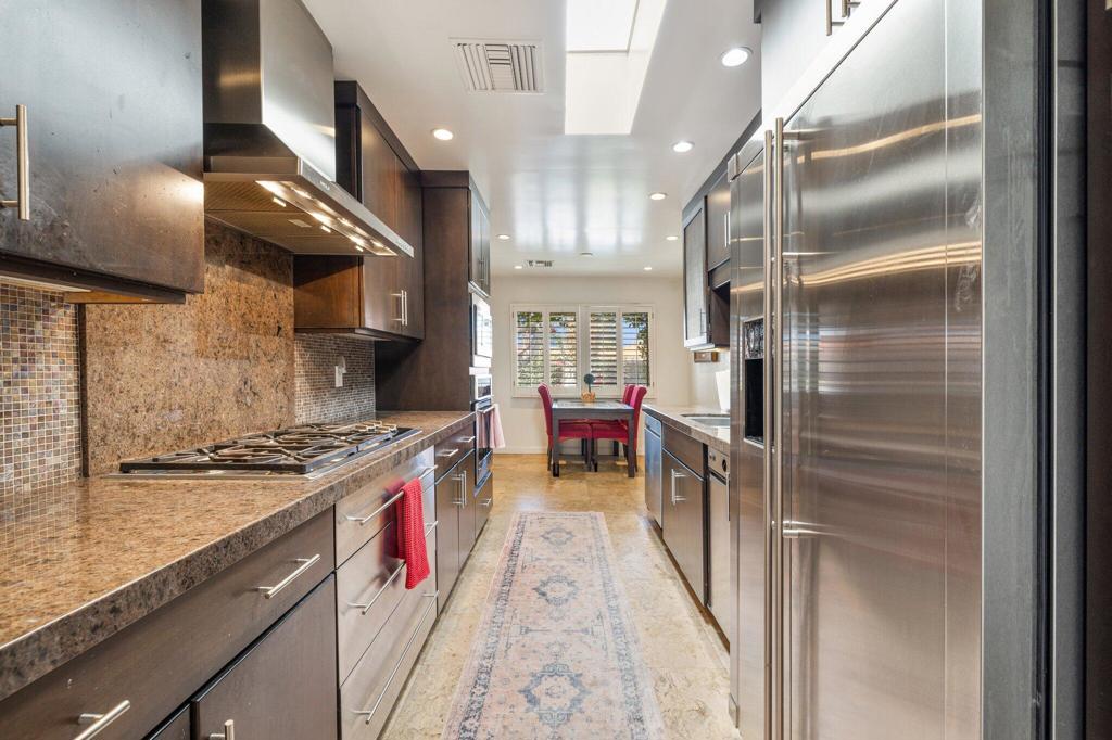 74903 Chateau Circle