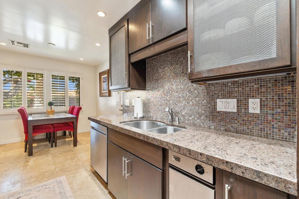 74903 Chateau Circle