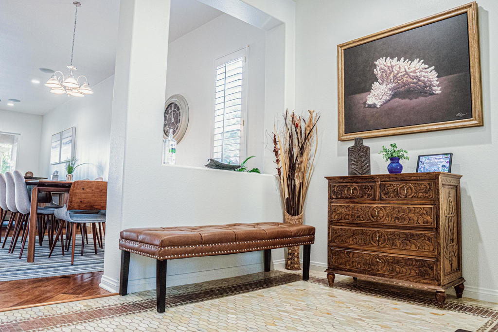 42861 Beato Court