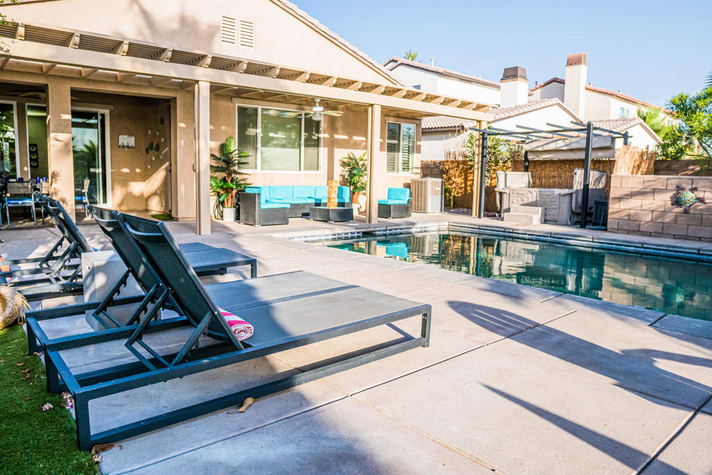 42861 Beato Court