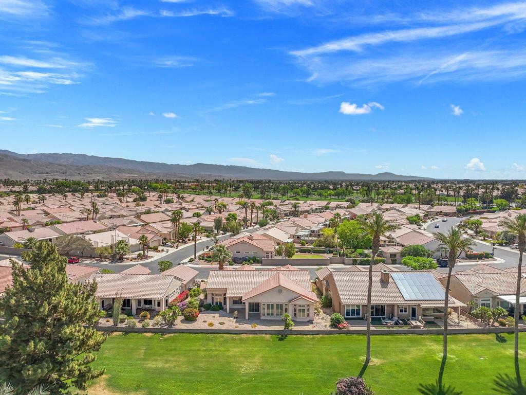 38173 Grand Oaks Avenue