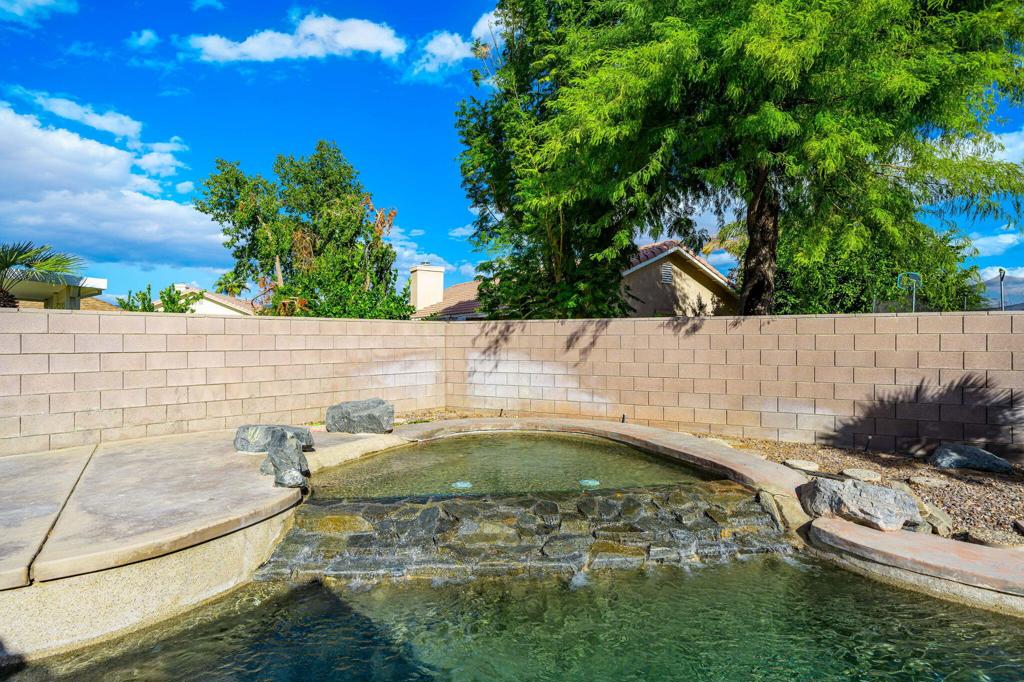 45420 Deerbrook Circle