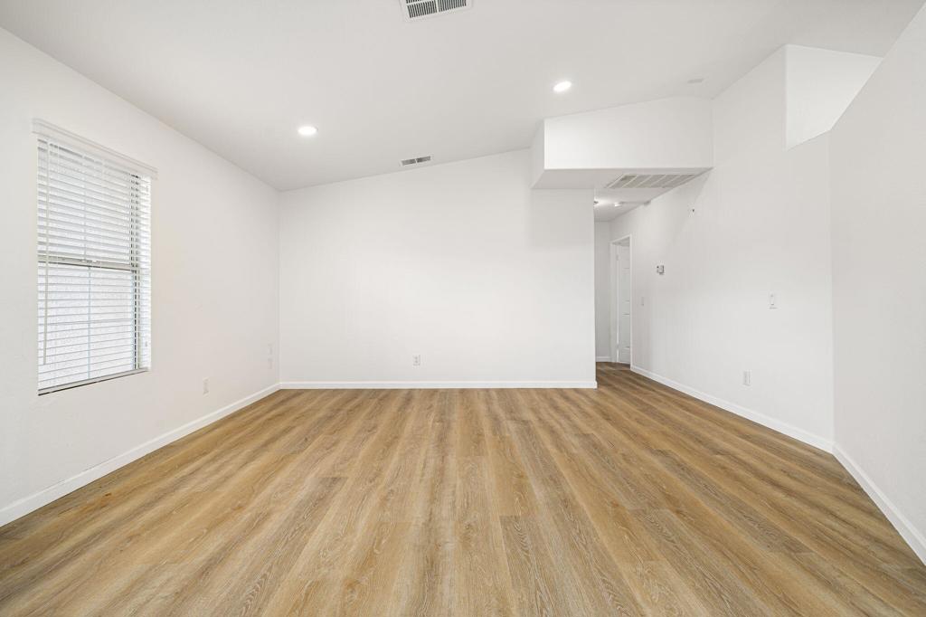 45420 Deerbrook Circle