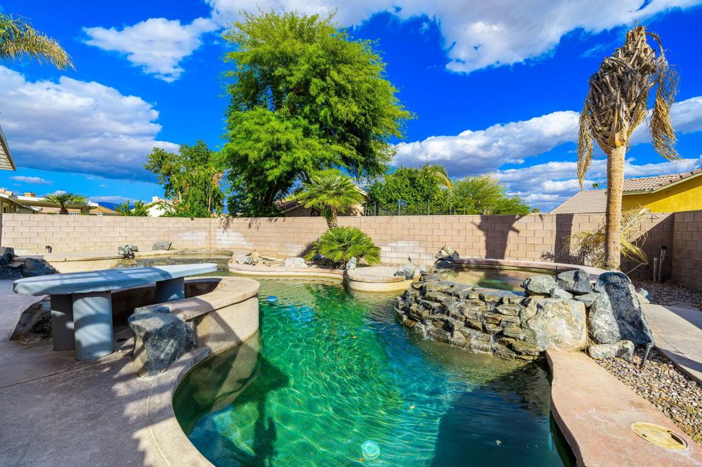 45420 Deerbrook Circle